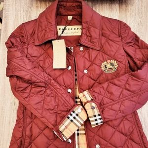Burberry crest logo jacket maroon size xs